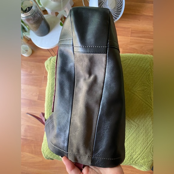 COACH Shoulder Bag; Vintage - Picture 10 of 14